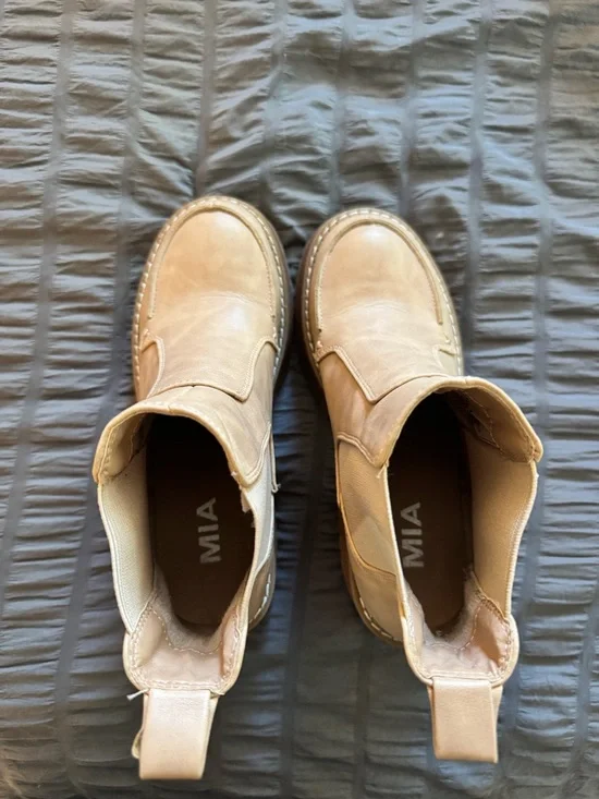 MIA Tan Suede Chunky Heel Chelsea Booties - Picture 2 of 2